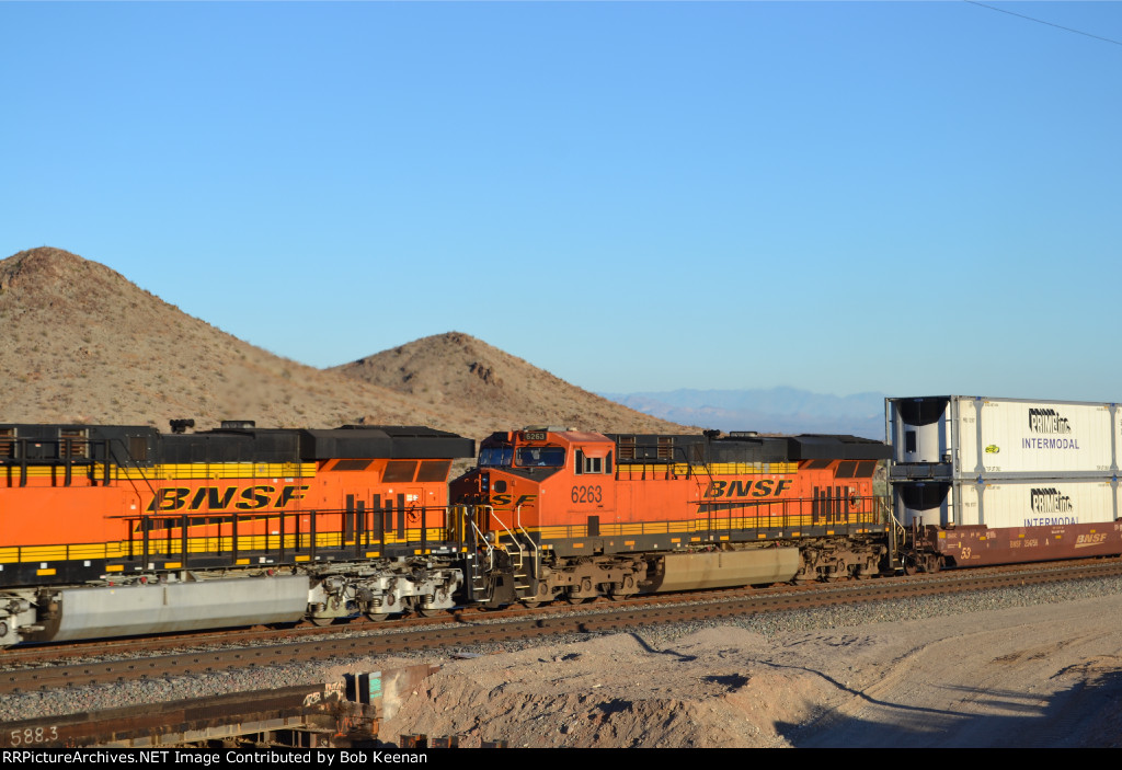 BNSF 6263